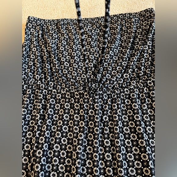 Old Navy black/grey/white pattern long strapless tube dress. - Picture 4 of 10